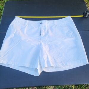 NWT Lane Bryant White Chino Collection Mid-rise Shorts Size 20